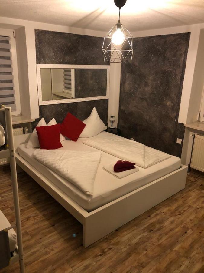Center Rooms Филлах Экстерьер фото