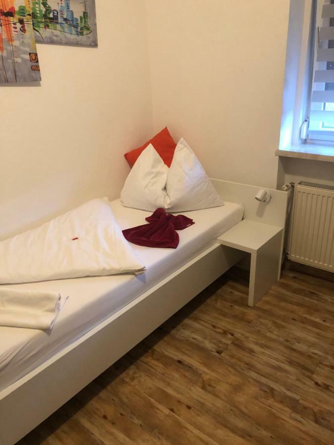 Center Rooms Филлах Экстерьер фото